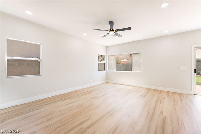1293 Silver Knoll Avenue, Las Vegas, NV 89123