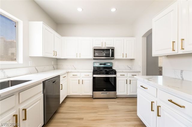 1293 Silver Knoll Avenue, Las Vegas, NV 89123