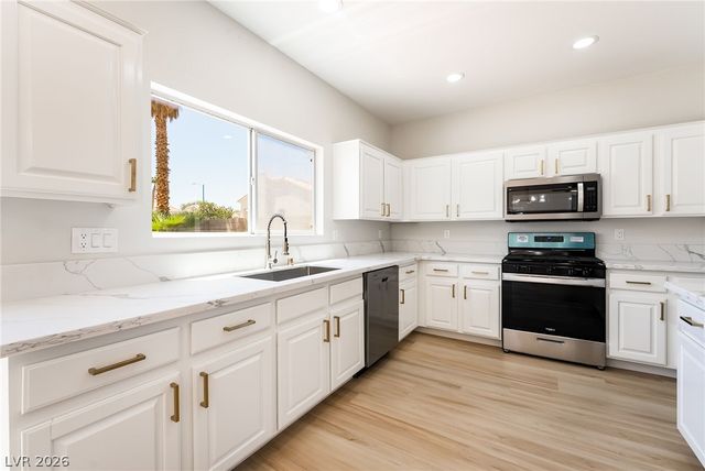 1293 Silver Knoll Avenue, Las Vegas, NV 89123