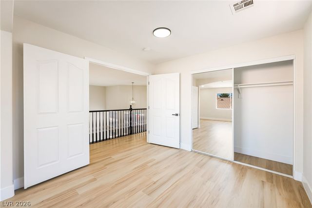 1293 Silver Knoll Avenue, Las Vegas, NV 89123