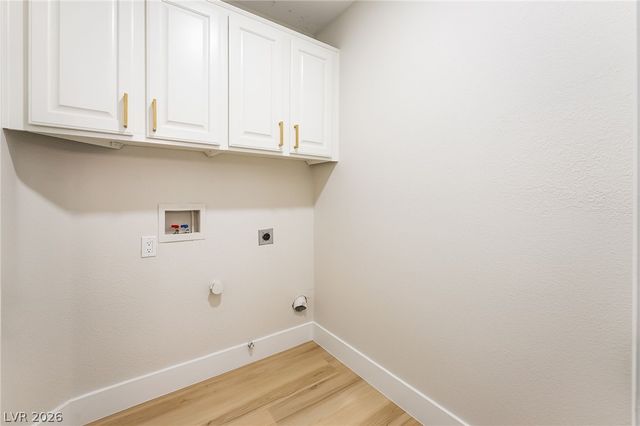1293 Silver Knoll Avenue, Las Vegas, NV 89123