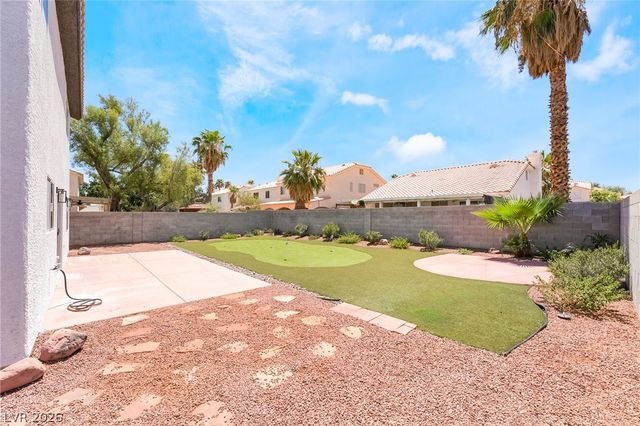 1293 Silver Knoll Avenue, Las Vegas, NV 89123