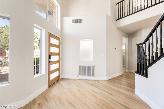 1293 Silver Knoll Avenue, Las Vegas, NV 89123