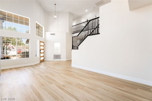 1293 Silver Knoll Avenue, Las Vegas, NV 89123