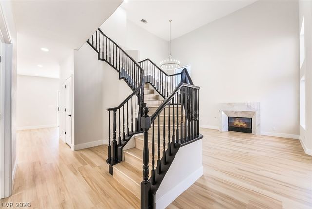 1293 Silver Knoll Avenue, Las Vegas, NV 89123