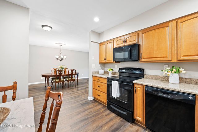 1600 Gardiner Ln 203, Louisville, KY 40205