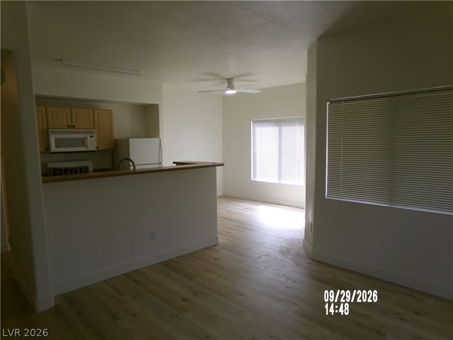 8250 North Grand Canyon Drive 2021, Las Vegas, NV 89166