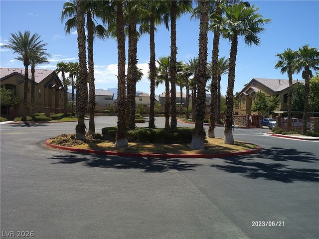 8250 North Grand Canyon Drive 2021, Las Vegas, NV 89166