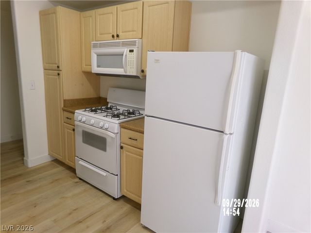 8250 North Grand Canyon Drive 2021, Las Vegas, NV 89166