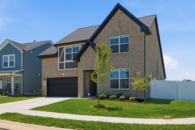 402 Old Spring Ln, Gallatin, TN 37066