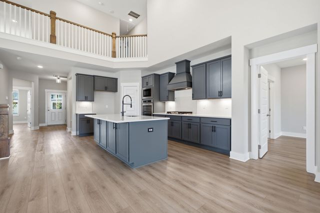 402 Old Spring Ln, Gallatin, TN 37066