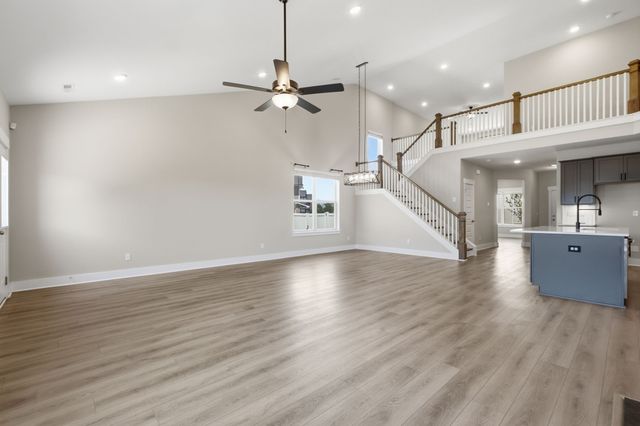 402 Old Spring Ln, Gallatin, TN 37066