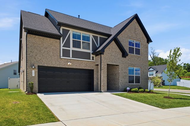 402 Old Spring Ln, Gallatin, TN 37066