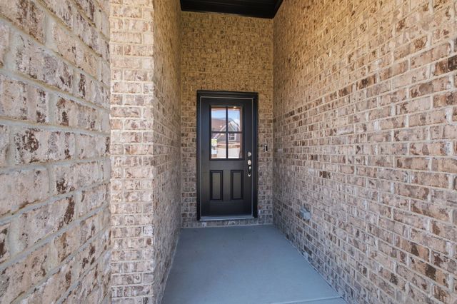 402 Old Spring Ln, Gallatin, TN 37066