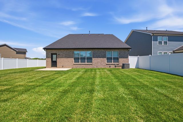 402 Old Spring Ln, Gallatin, TN 37066