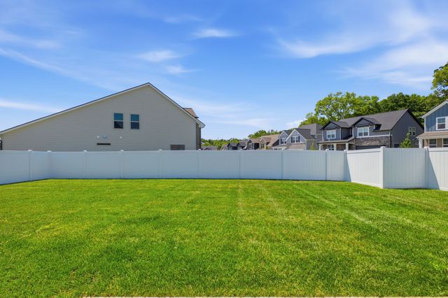402 Old Spring Ln, Gallatin, TN 37066