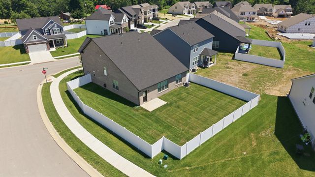 402 Old Spring Ln, Gallatin, TN 37066