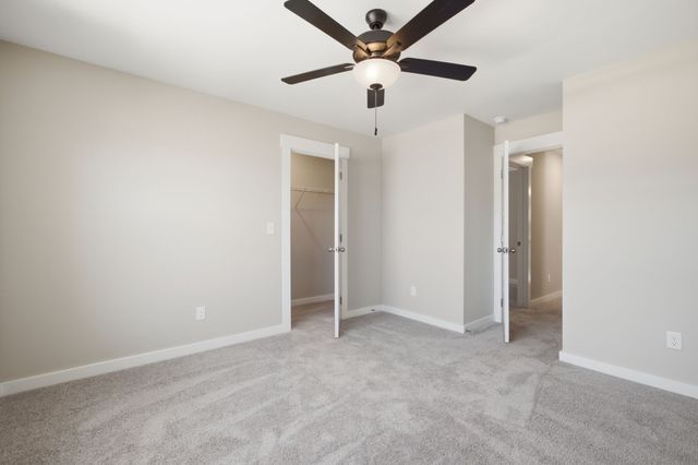 402 Old Spring Ln, Gallatin, TN 37066