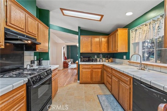 2113 Spring Oak, Running Springs, CA 92382