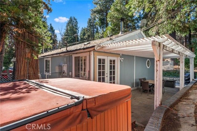 2113 Spring Oak, Running Springs, CA 92382