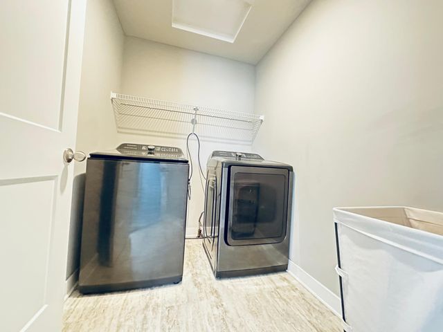 18303 Glassner Way, Lakeville, MN 55044