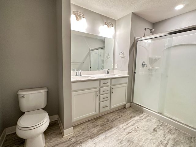 18303 Glassner Way, Lakeville, MN 55044