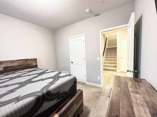 18303 Glassner Way, Lakeville, MN 55044