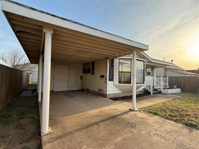 306 10th Street, Snyder, OK 73566