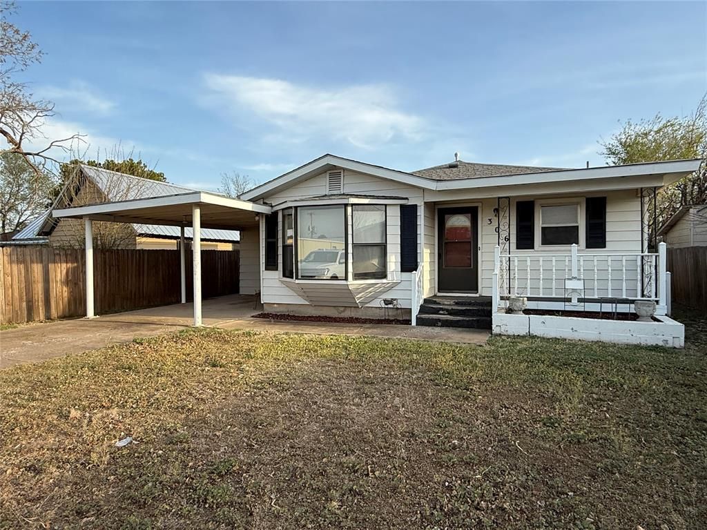 306 10th Street, Snyder, OK 73566