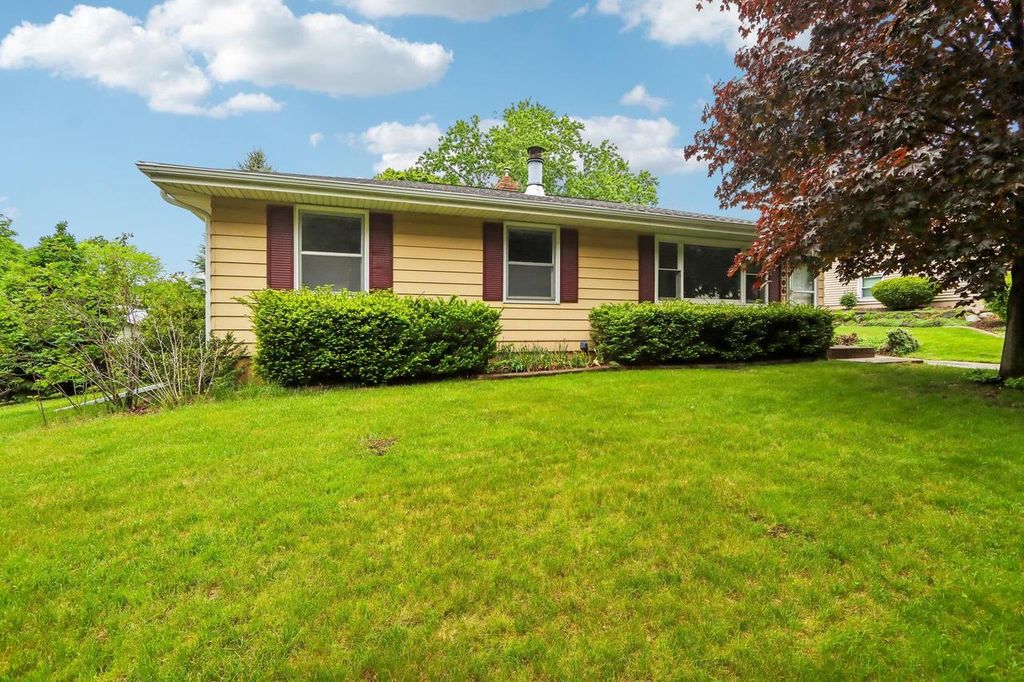 5006 Violet Lane, Madison, WI 53714