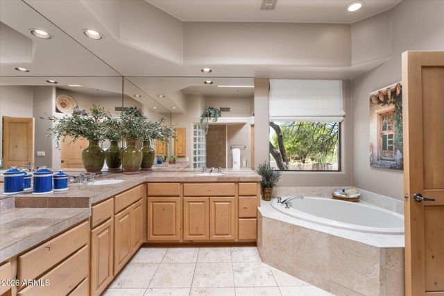 11447 E WHISPERING WIND Drive, Scottsdale, AZ 85255