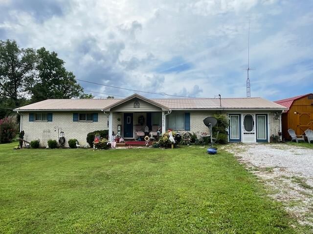 1206 Ky-1809, Bryants Store, KY 40921