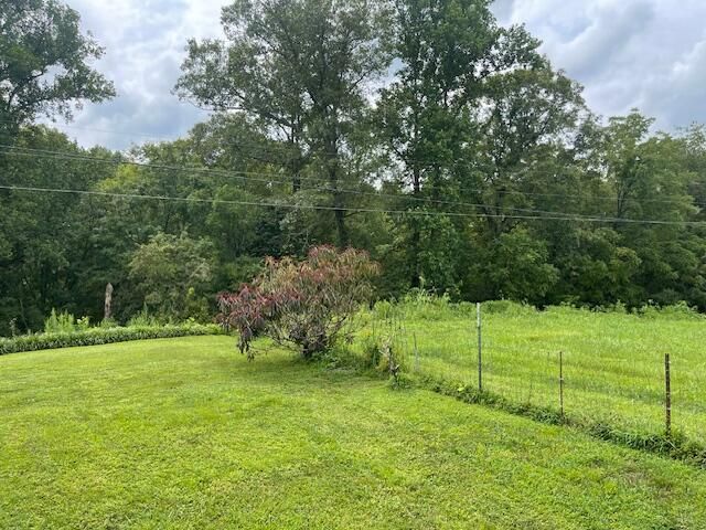 1206 Ky-1809, Bryants Store, KY 40921