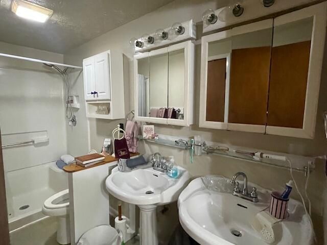 1206 Ky-1809, Bryants Store, KY 40921