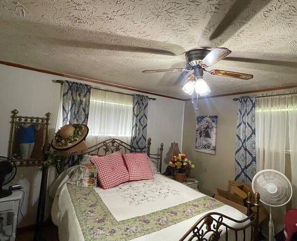 1206 Ky-1809, Bryants Store, KY 40921