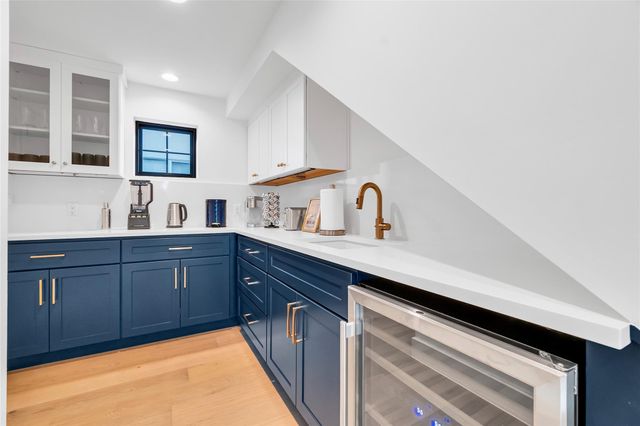 1902 Tillotson Ave, Austin, TX 78702