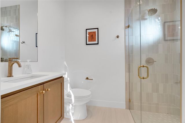 1902 Tillotson Ave, Austin, TX 78702