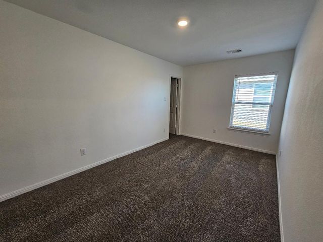 17904 Speculator LN, Elgin, TX 78621