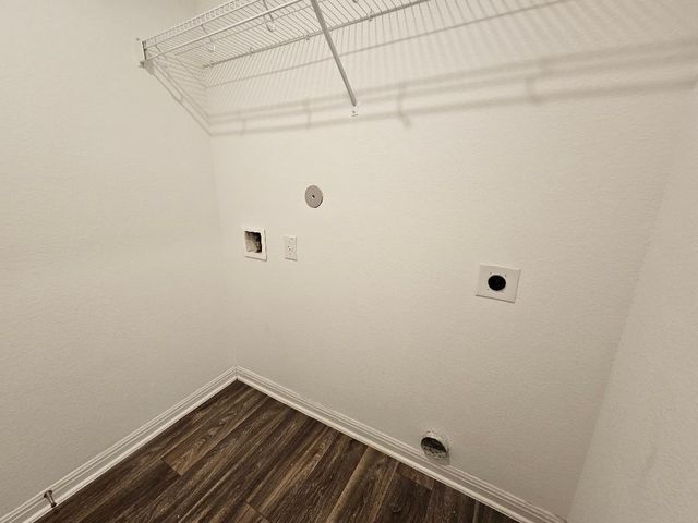 17904 Speculator LN, Elgin, TX 78621