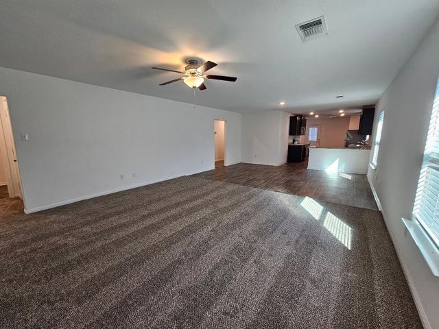 17904 Speculator LN, Elgin, TX 78621