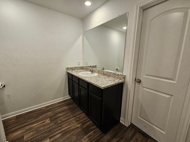 17904 Speculator LN, Elgin, TX 78621