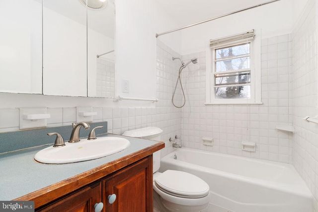 6138 BEACHWAY DR, Falls Church, VA 22041