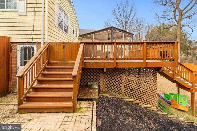 6138 BEACHWAY DR, Falls Church, VA 22041
