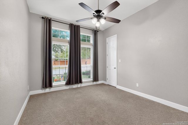 23330 Bison Cyn, San Antonio, TX 78261