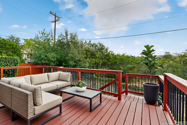 23330 Bison Cyn, San Antonio, TX 78261