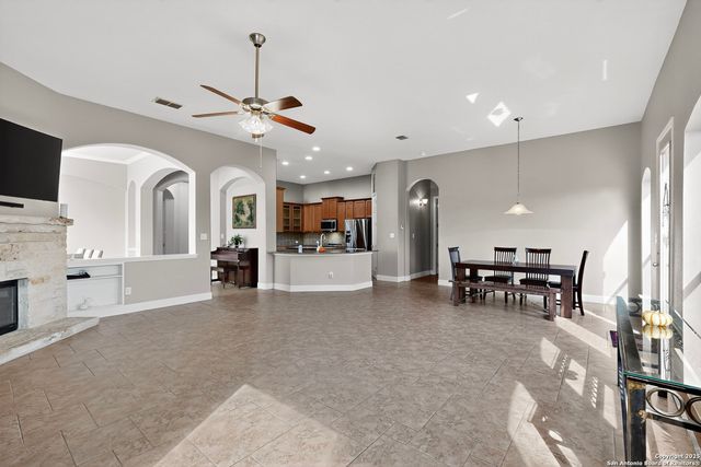 23330 Bison Cyn, San Antonio, TX 78261