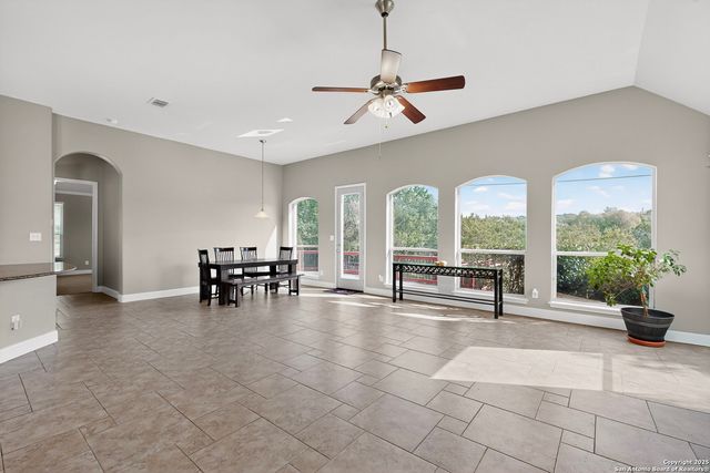 23330 Bison Cyn, San Antonio, TX 78261
