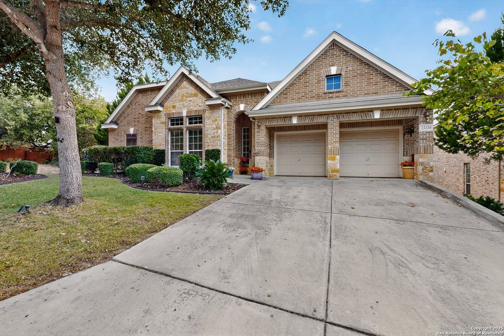 23330 Bison Cyn, San Antonio, TX 78261