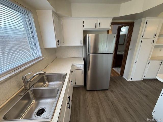 34660 Macdonald Drive, Sterling Heights, MI 48310