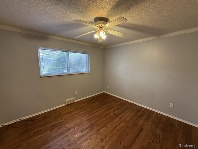 34660 Macdonald Drive, Sterling Heights, MI 48310